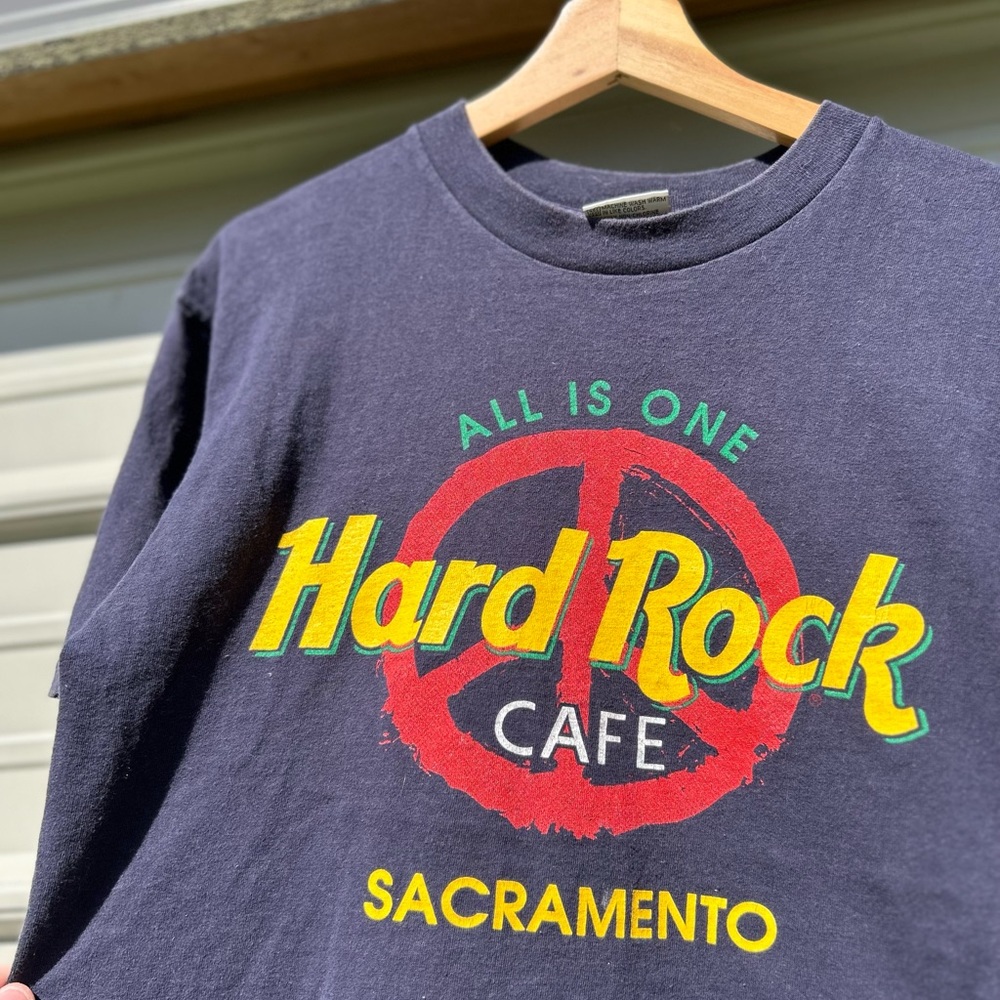 Vintage Hard Rock Cafe Sacramento Peace Sign Tee